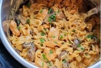 Instant Pot Chicken and Mushroom Stroganoff Recipe