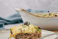 Comforting Meatloaf Casserole Bake with Cheesy Topping