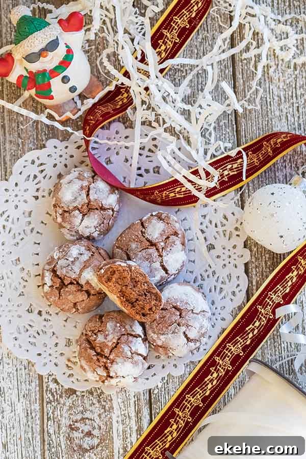 crinkle cookie with holiday decorations