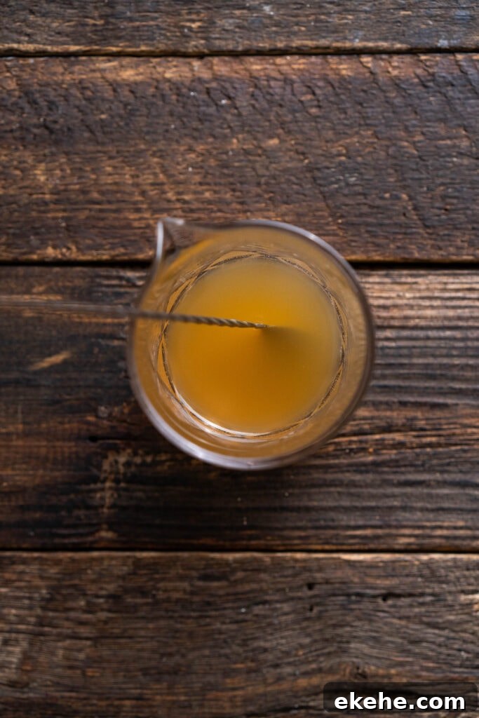 mixing Sparkling Apple Cider Cocktail recipe