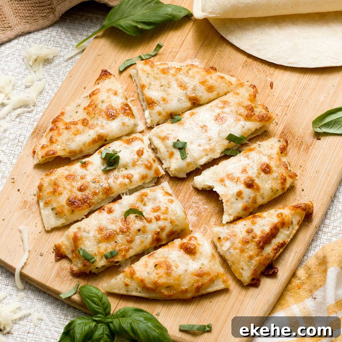 Tortilla garlic bread with cottage cheese and corn tortillas.