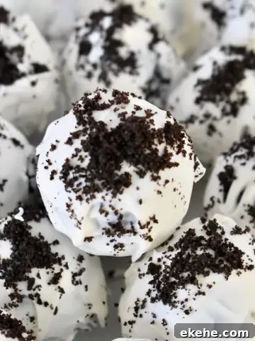 Cookies and Cream Truffles with Oreos.