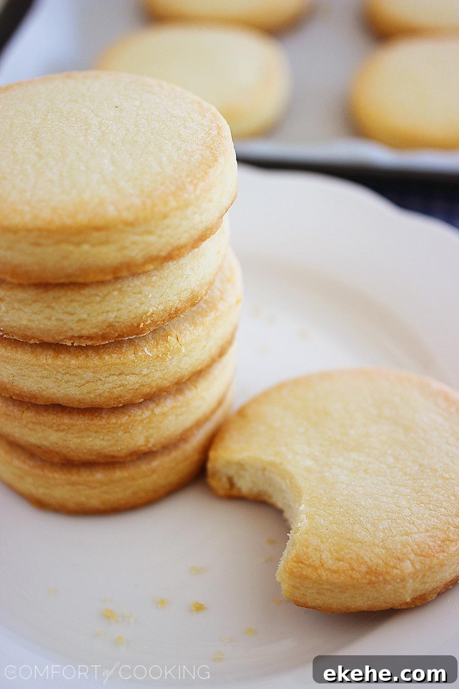 3-Ingredient Shortbread Cookies – Buttery, crumbly old fashioned shortbread cookies