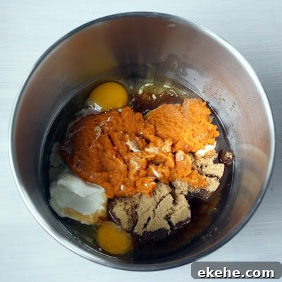 wet ingredients for pumpkin bread