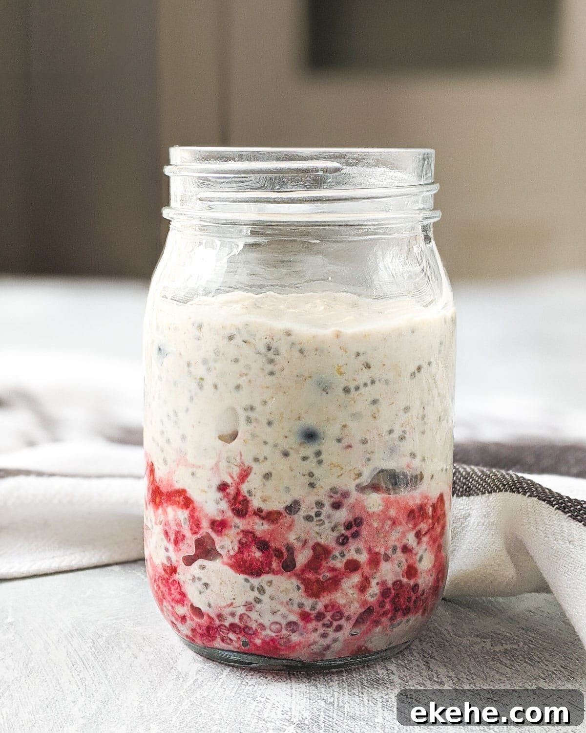berry protein overnight oats
